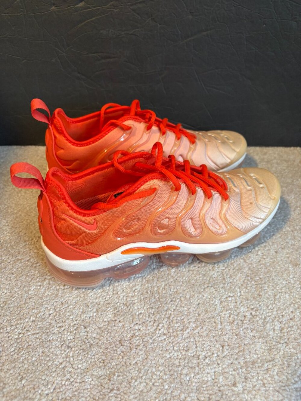 Nike Air VaporMax Plus Women's Running Shoes Size 9.5 Guava Ice Rush Orange